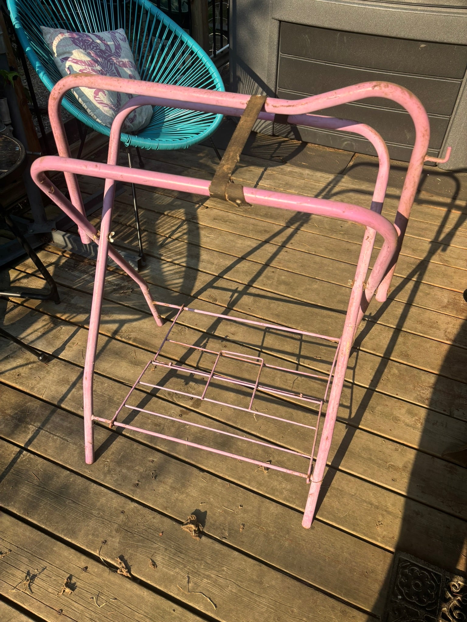 Portable Saddle Stand - Pink Aluminum