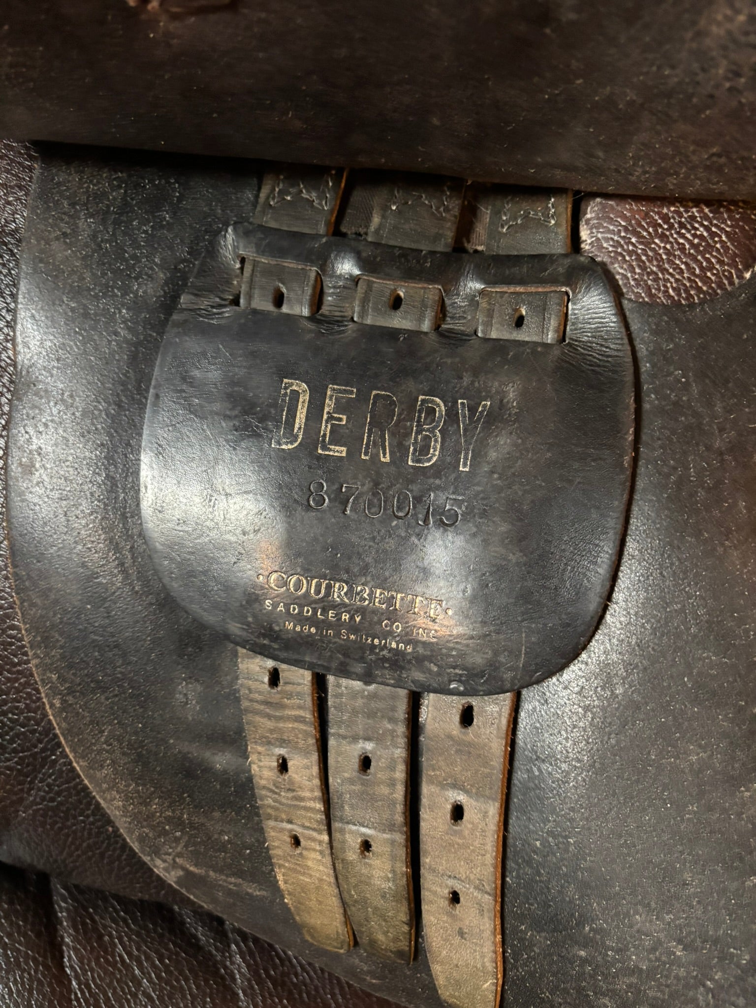 Courbette Derby Jumping Saddle - 16"